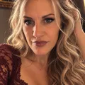  is Female Escorts. | Edmonton | Alberta | Canada | AmorousHug