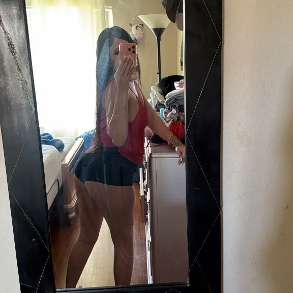  is Female Escorts. | San Fernando Valley | California | United States | AmorousHug