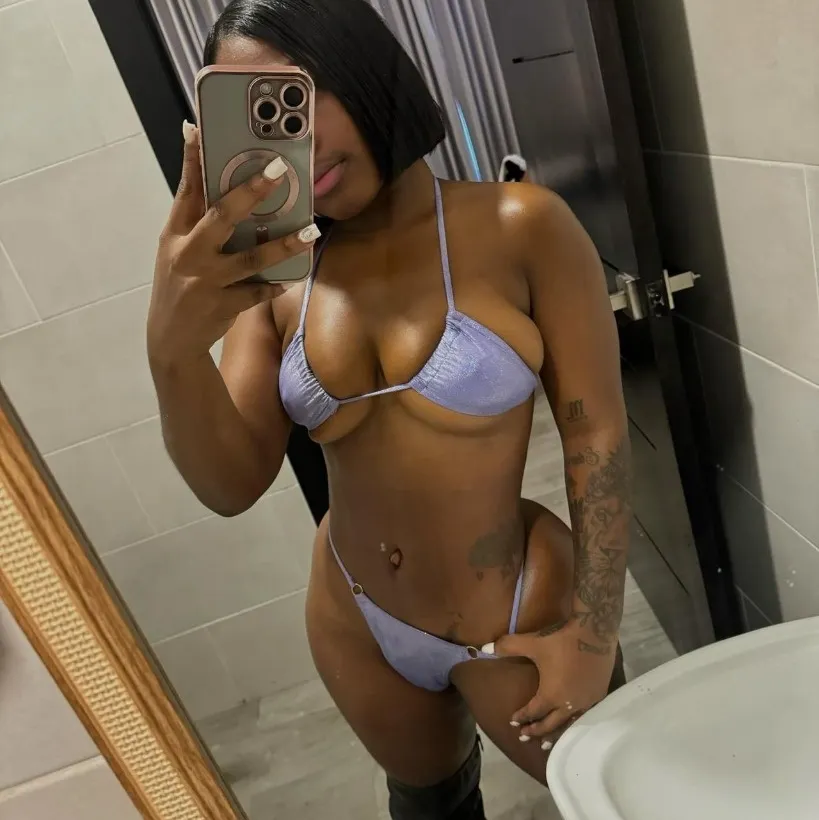  is Female Escorts. | Suffolk | Virginia | United States | AmorousHug