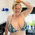  is Female Escorts. | St. Cloud | Minnesota | United States | AmorousHug