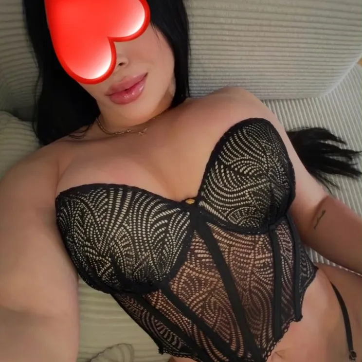  is Female Escorts. | San Fernando Valley | California | United States | AmorousHug