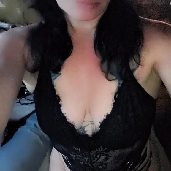  is Female Escorts. | Kalispell | Montana | United States | AmorousHug