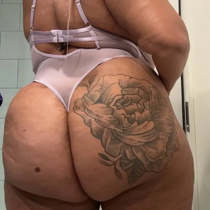  is Female Escorts. | Warwick | Rhode Island | United States | AmorousHug