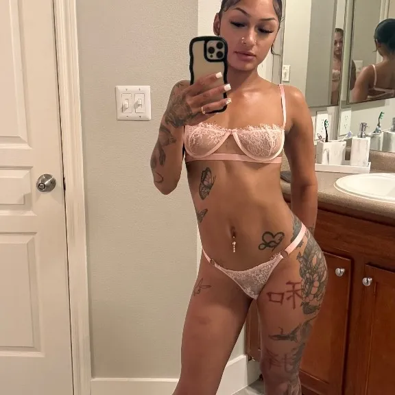  is Female Escorts. | Okaloosa | Florida | United States | AmorousHug
