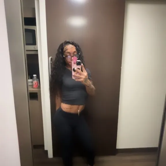  is Female Escorts. | Detroit | Michigan | United States | AmorousHug